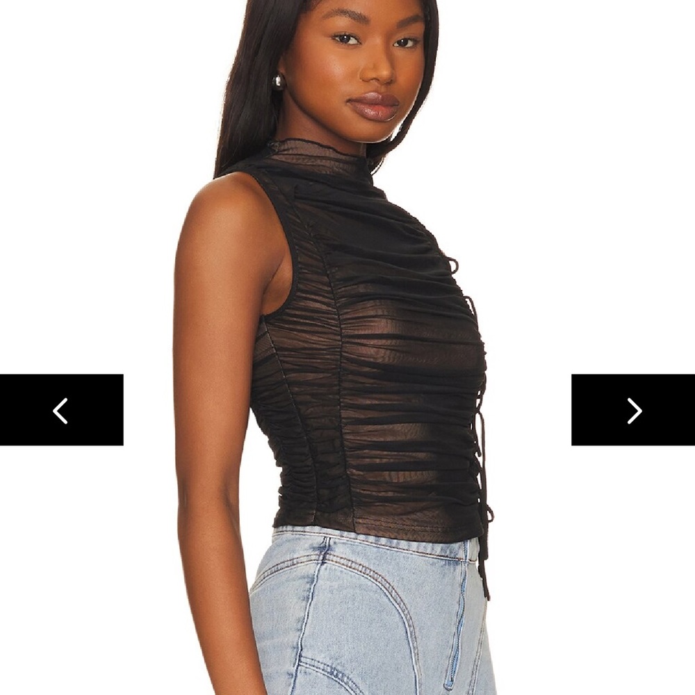 Superdown Gabbie Ruched Top - Picture 3 of 8